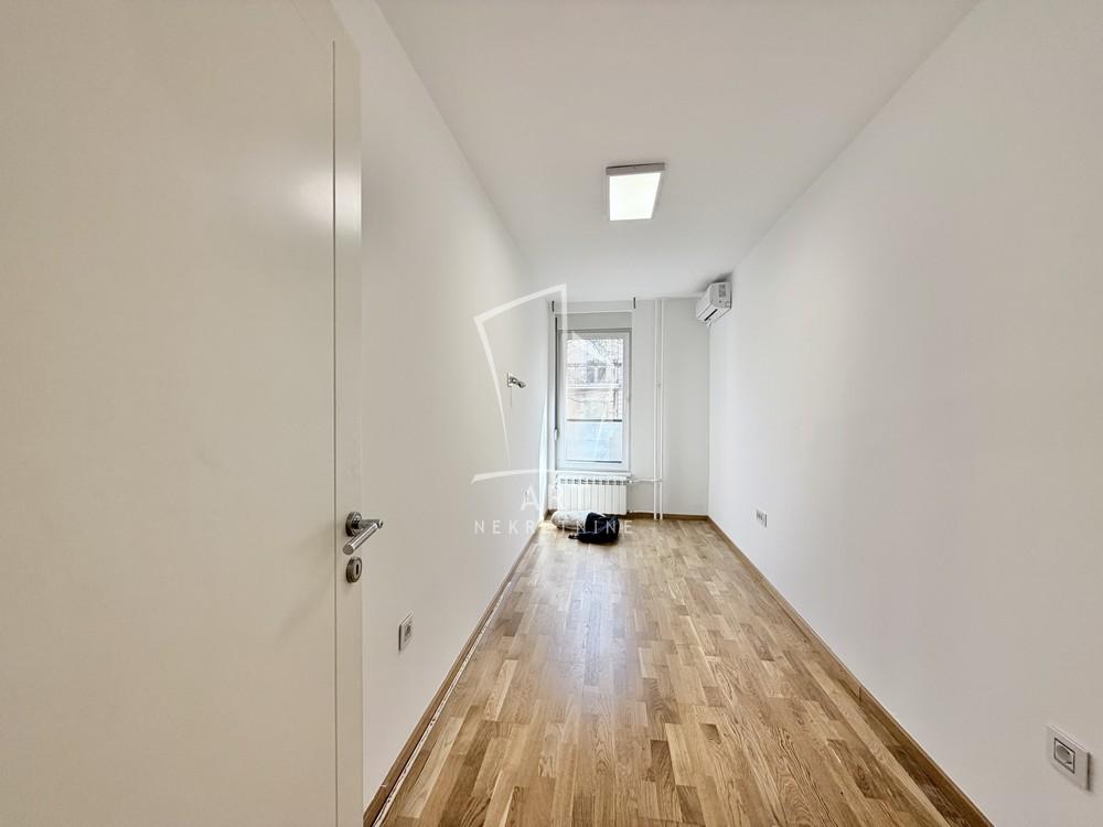 Stan na prodaju u Beogradu, Gornji Dorćol, troiposoban, 90m2, cena 405000 evra