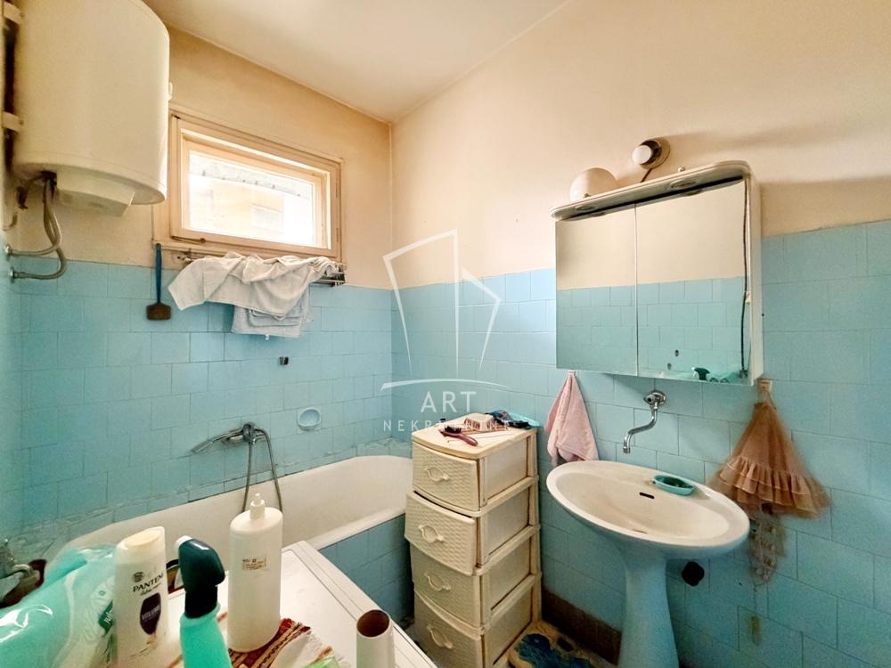 Stan na prodaju u Beogradu, Zvezdara, dvosoban, 59m2, cena 310000 evra