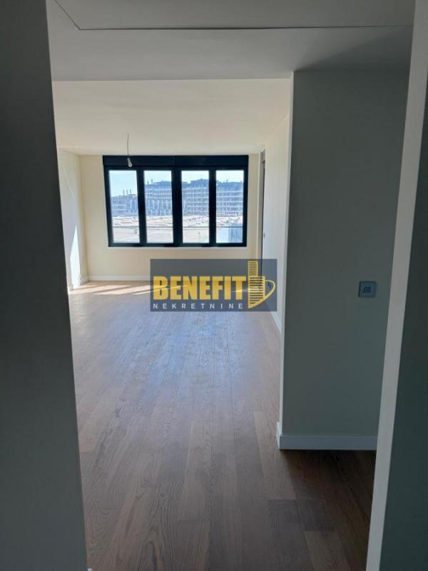 Stan na prodaju u Beogradu, Novi Beograd blok 67A (Belvile), dvosoban, 57m2, cena 237500 evra