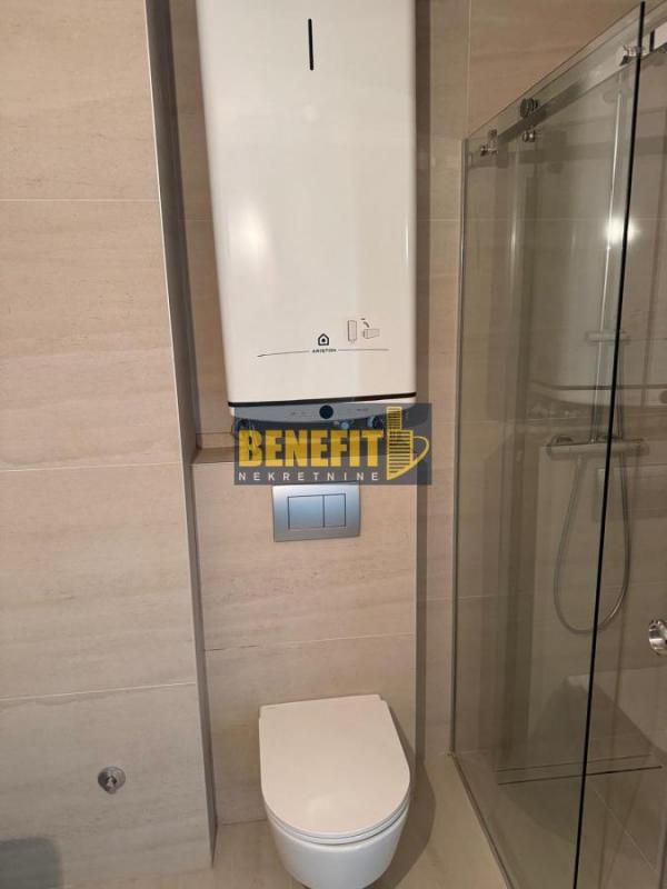 Stan na prodaju u Beogradu, Novi Beograd blok 67A (Belvile), dvosoban, 57m2, cena 237500 evra