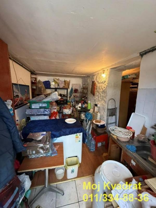 Stan na prodaju u Beogradu, Karaburma, trosoban, 54m2, cena 157000 evra