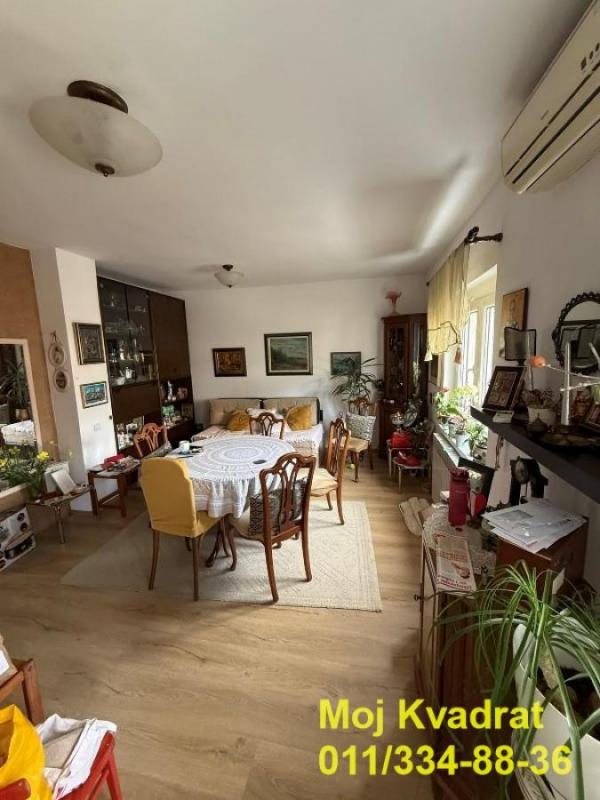 Stan na prodaju u Beogradu, Karaburma, trosoban, 54m2, cena 157000 evra