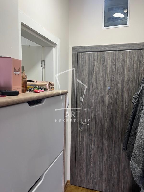 Stan na prodaju u Beogradu, Zvezdara, jednoiposoban, 40m2, cena 119000 evra