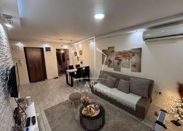 Stan na prodaju u Beogradu, Senjak, jednoiposoban, 34m2, cena 123000 evra