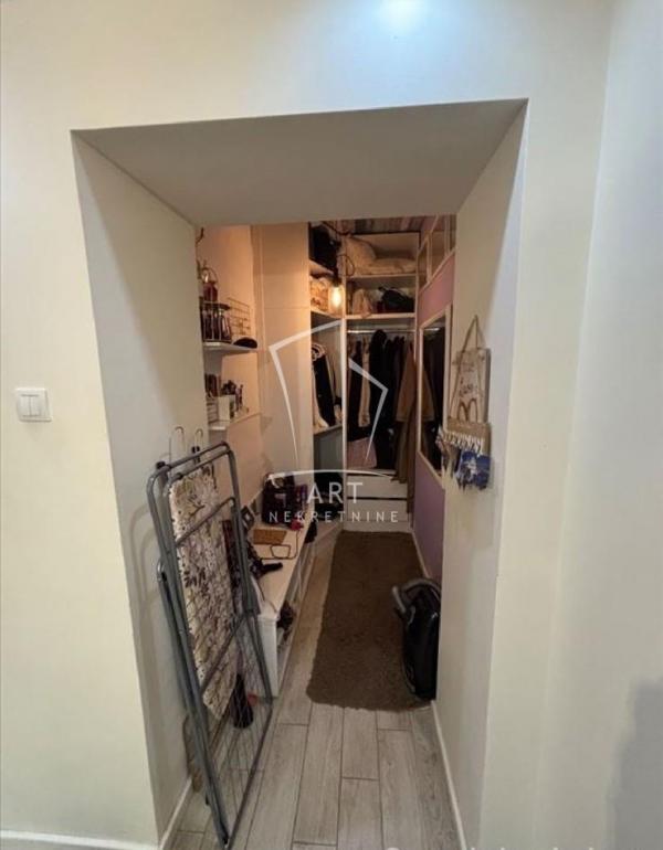 Stan na prodaju u Beogradu, Senjak, jednoiposoban, 34m2, cena 123000 evra