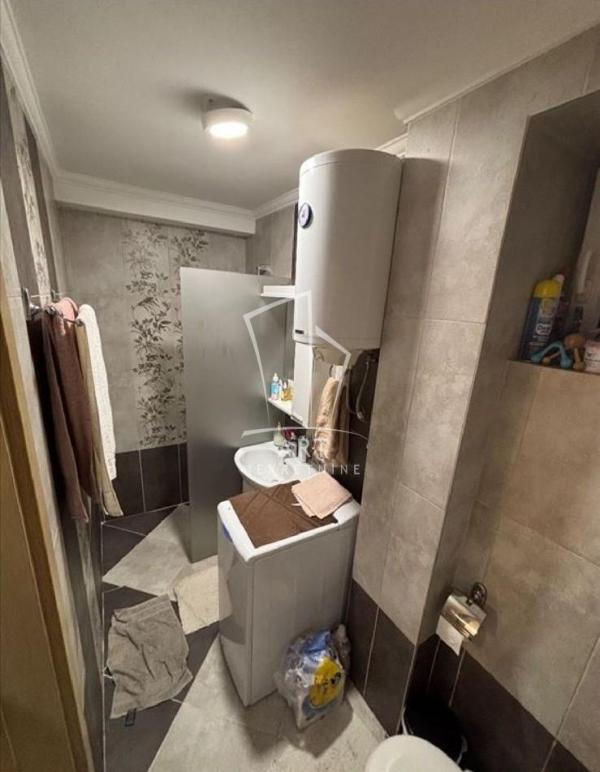 Stan na prodaju u Beogradu, Senjak, jednoiposoban, 34m2, cena 123000 evra