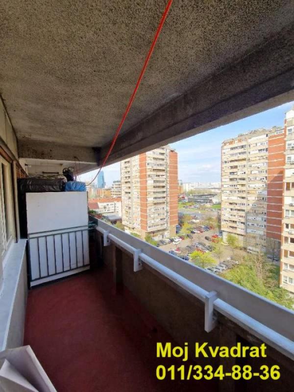 Stan na prodaju u Beogradu, Novi Beograd blok 70 (Kineski TC), dvosoban, 72m2, cena 235000 evra