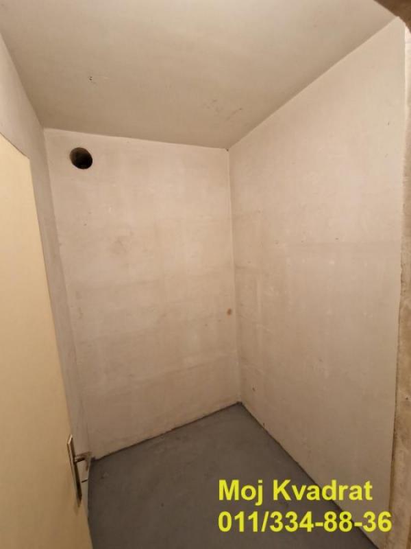 Stan na prodaju u Beogradu, Novi Beograd blok 70 (Kineski TC), dvosoban, 72m2, cena 235000 evra