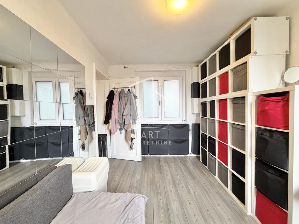 Stan na prodaju u Beogradu, Stari grad, jednoiposoban, 43m2, cena 300000 evra