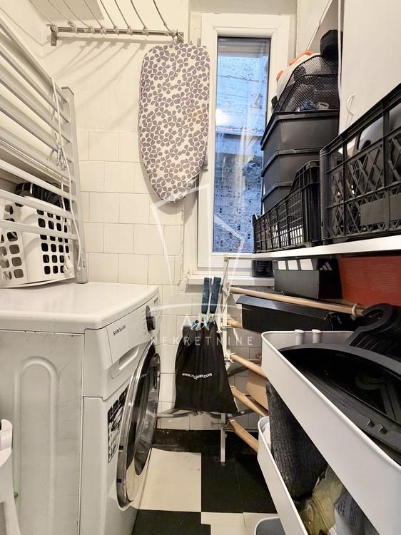 Stan na prodaju u Beogradu, Stari grad, jednoiposoban, 43m2, cena 300000 evra