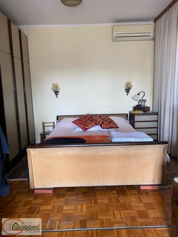 Stan na prodaju u Beogradu, Dorćol, troiposoban, 97m2, cena 375000 evra