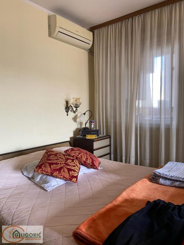 Stan na prodaju u Beogradu, Dorćol, troiposoban, 97m2, cena 375000 evra