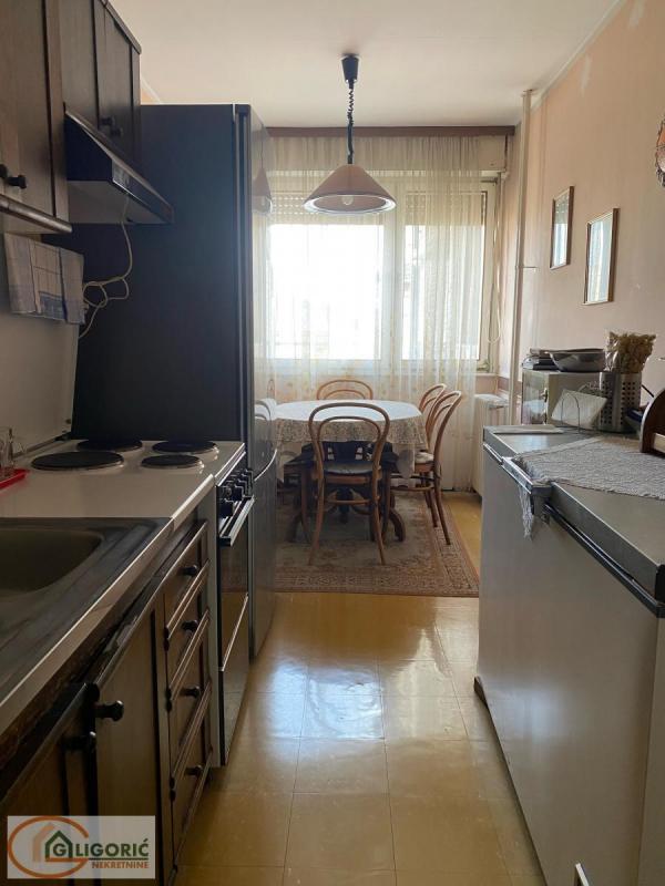 Stan na prodaju u Beogradu, Dorćol, troiposoban, 97m2, cena 375000 evra