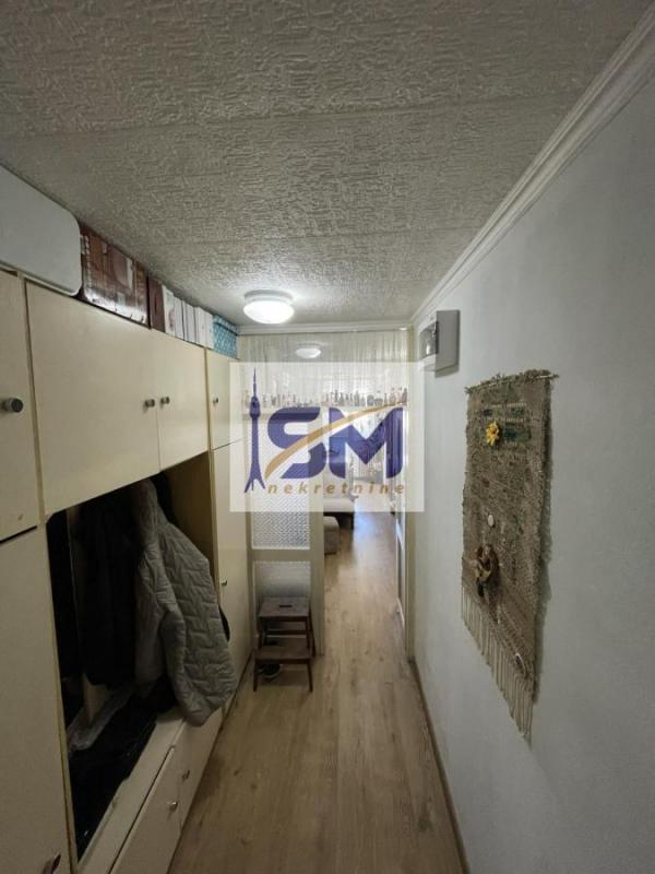 Stan na prodaju u Beogradu, Krnjača, trosoban, 62m2, cena 179700 evra