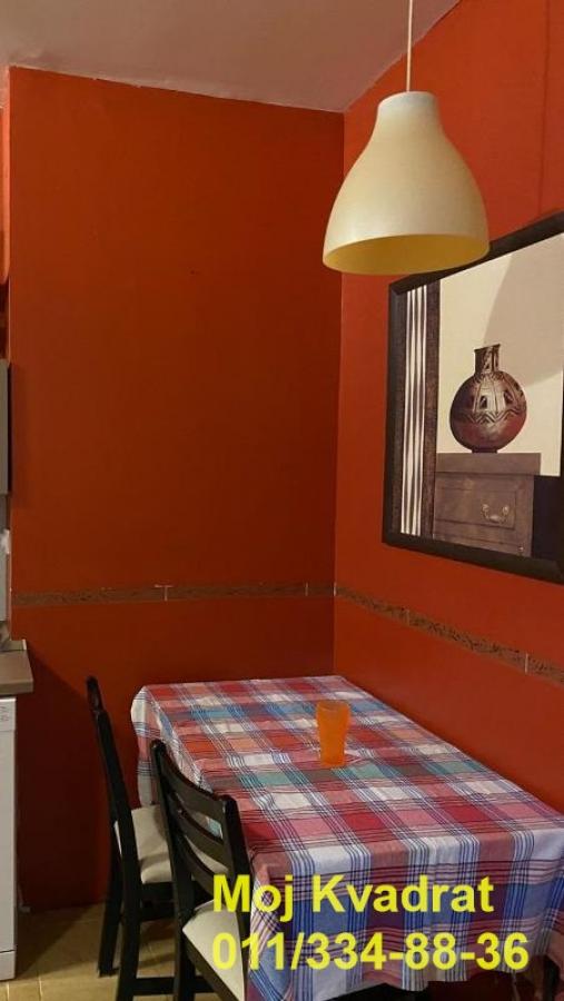 Stan na prodaju u Beogradu, Novi Beograd blok 61, dvoiposoban, 49m2, cena 185000 evra