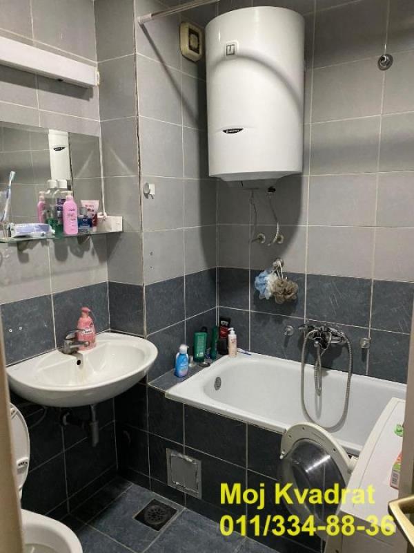 Stan na prodaju u Beogradu, Novi Beograd blok 61, dvoiposoban, 49m2, cena 185000 evra