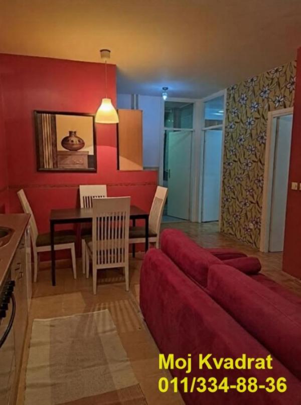 Stan na prodaju u Beogradu, Novi Beograd blok 61, dvoiposoban, 49m2, cena 185000 evra