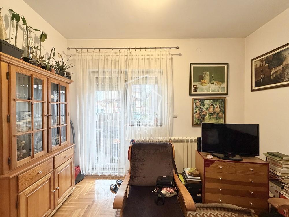 Stan na prodaju u Beogradu, Zemun, jednoiposoban, 36m2, cena 85600 evra