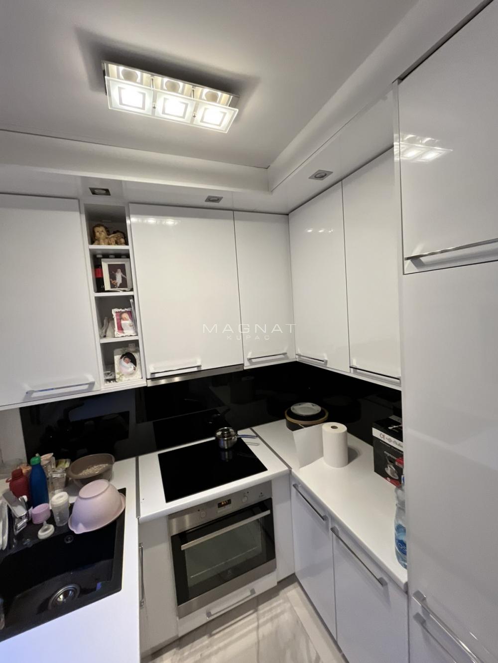 Stan na prodaju u Beogradu, Konjarnik, troiposoban, 56m2, cena 219000 evra