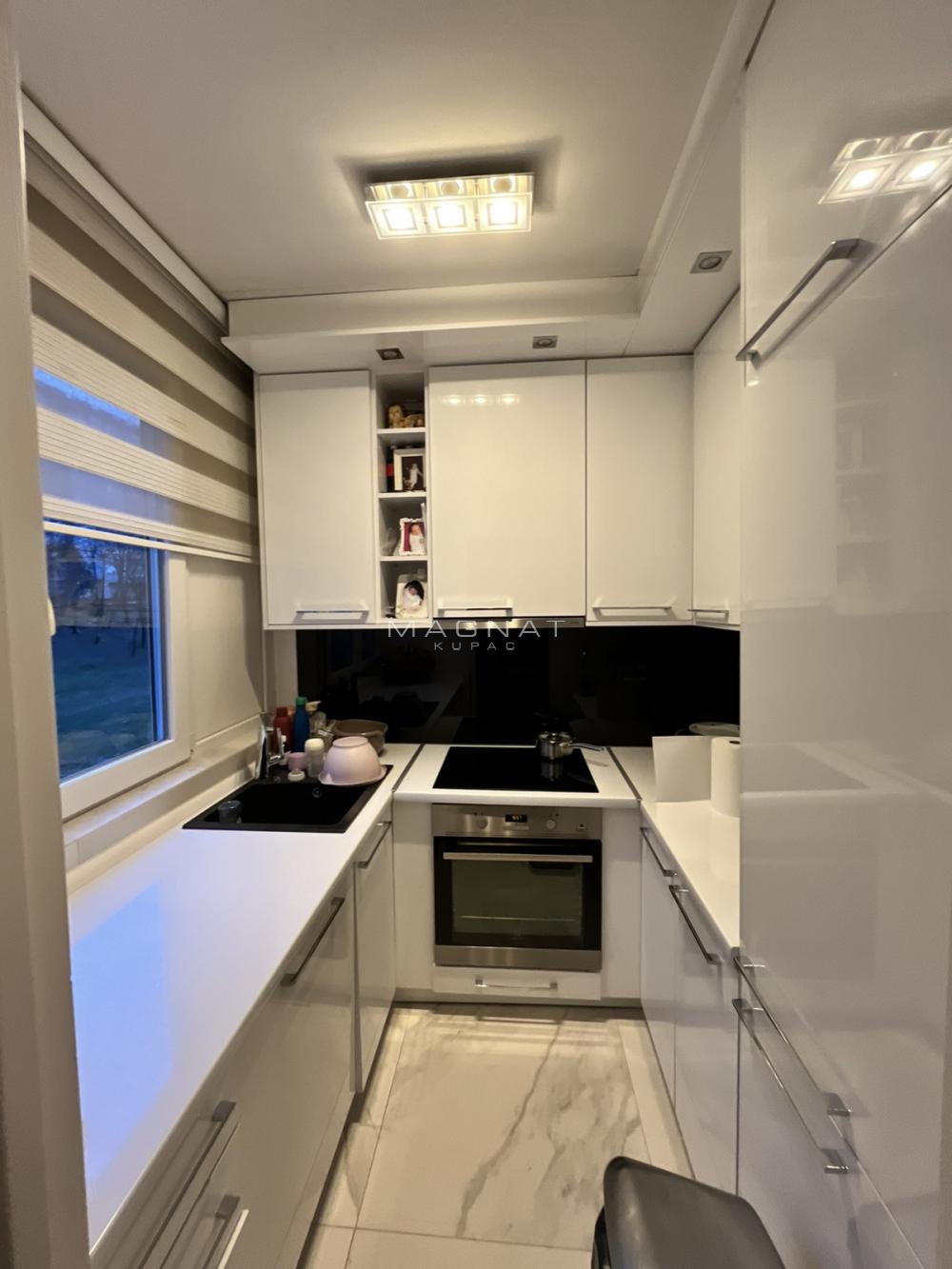 Stan na prodaju u Beogradu, Konjarnik, troiposoban, 56m2, cena 219000 evra