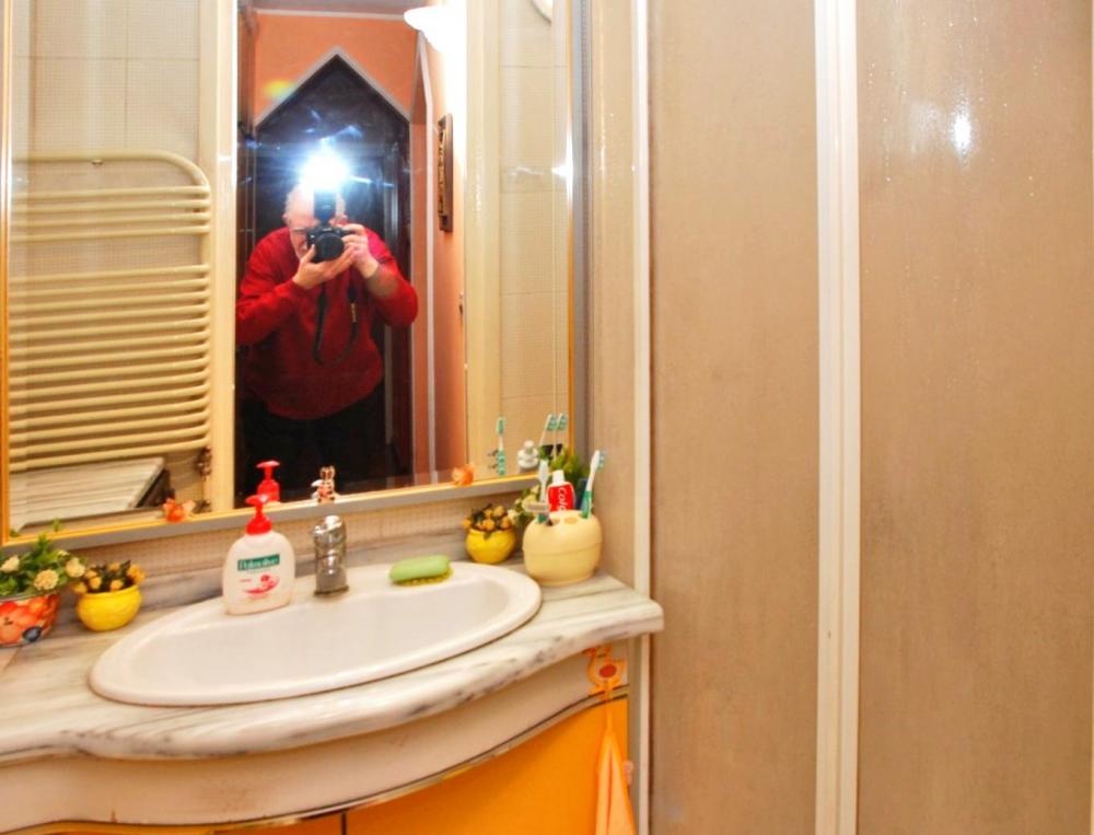 Stan na prodaju u Beogradu, Novi Beograd blok 22, dvoiposoban, 74m2, cena 285000 evra