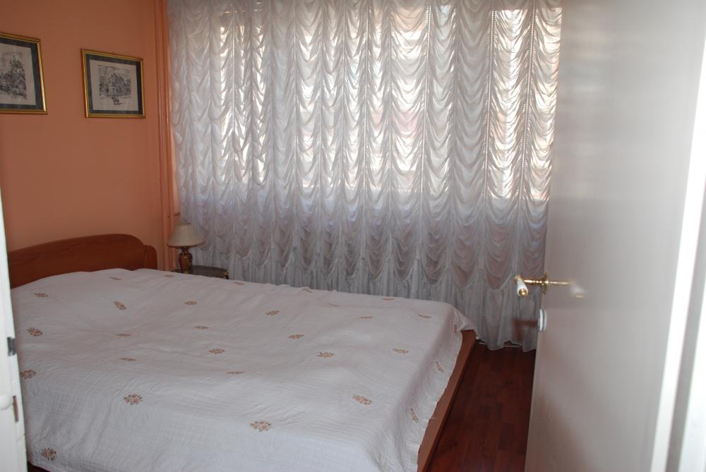 Stan na prodaju u Beogradu, Novi Beograd blok 22, dvoiposoban, 74m2, cena 285000 evra