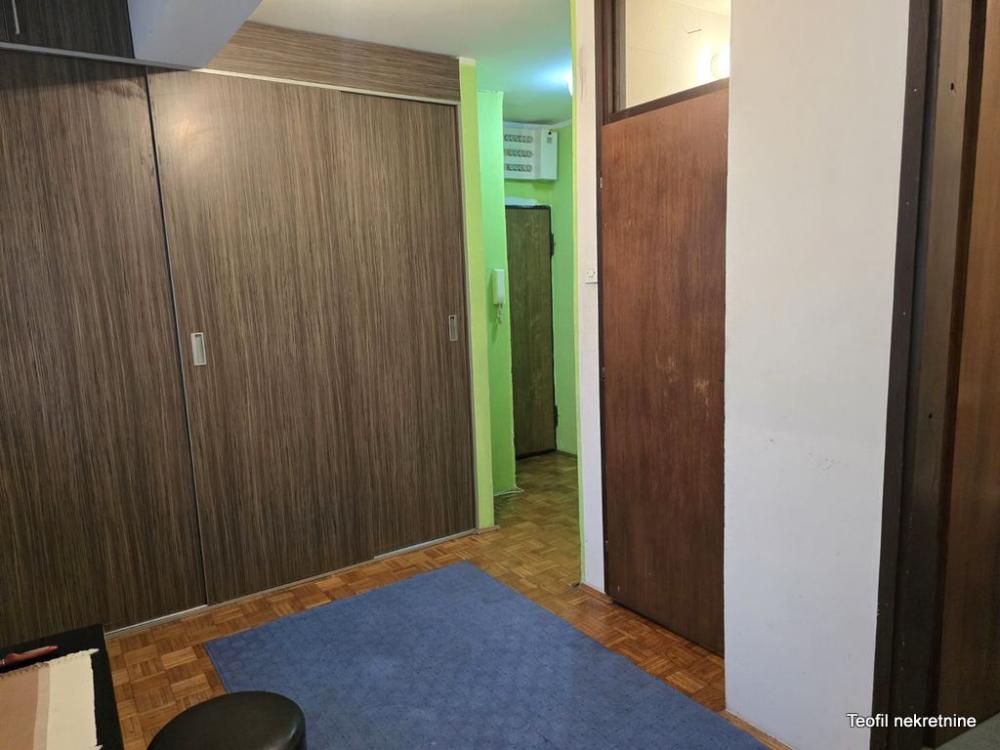 Stan na prodaju u Beogradu, Prvomajska, cetvorosoban, 93m2, cena 220000 evra