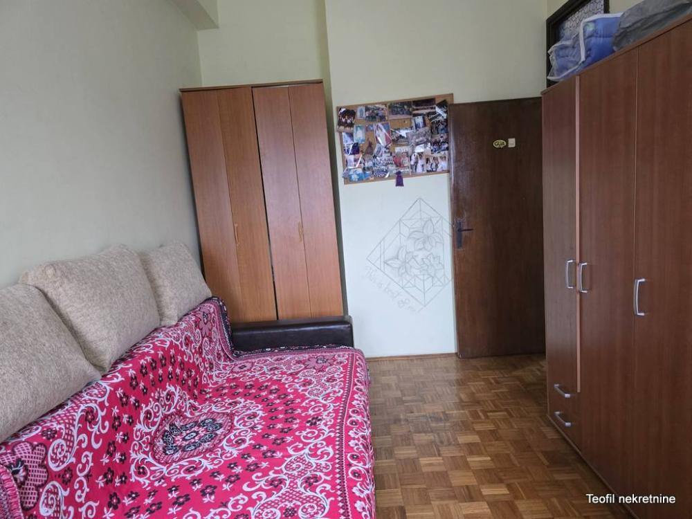 Stan na prodaju u Beogradu, Prvomajska, cetvorosoban, 93m2, cena 220000 evra