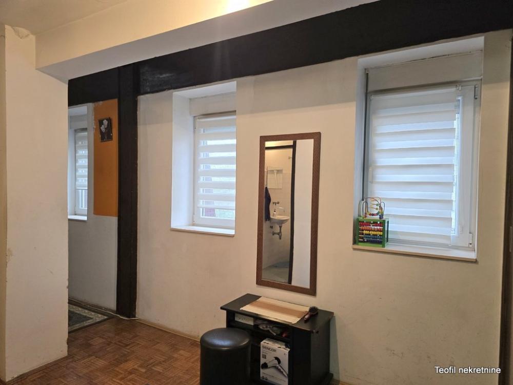 Stan na prodaju u Beogradu, Prvomajska, cetvorosoban, 93m2, cena 220000 evra