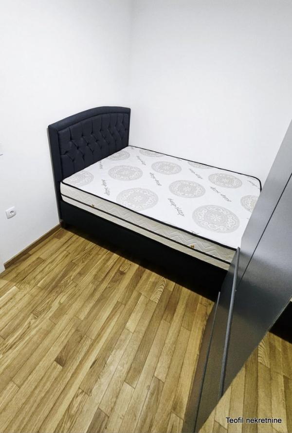 Stan na prodaju u Beogradu, Lazarevac, troiposoban, 66m2, cena 98400 evra