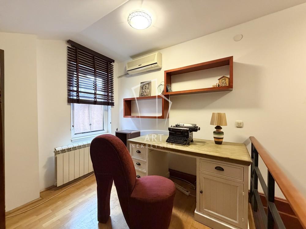 Stan na prodaju u Beogradu, Vračar, trosoban, 84m2, cena 299000 evra