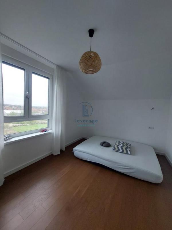 Stan na prodaju u Beogradu, 135m2, cena 212135 evra