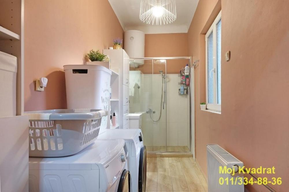 Stan na prodaju u Beogradu, Skadarlija, cetvorosoban, 77m2, cena 310000 evra