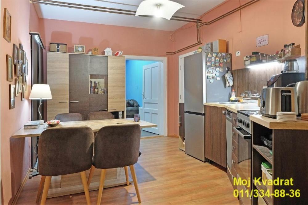 Stan na prodaju u Beogradu, Skadarlija, cetvorosoban, 77m2, cena 310000 evra