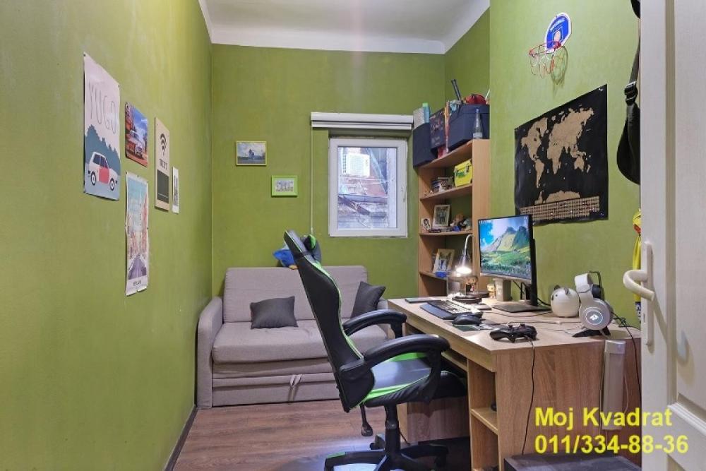 Stan na prodaju u Beogradu, Skadarlija, cetvorosoban, 77m2, cena 310000 evra