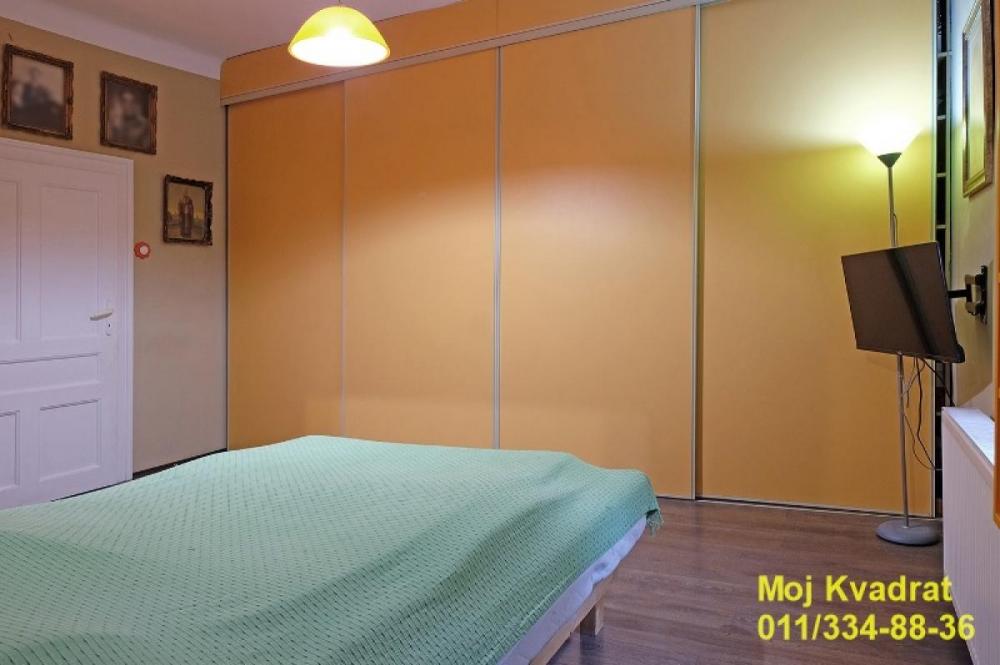 Stan na prodaju u Beogradu, Skadarlija, cetvorosoban, 77m2, cena 310000 evra