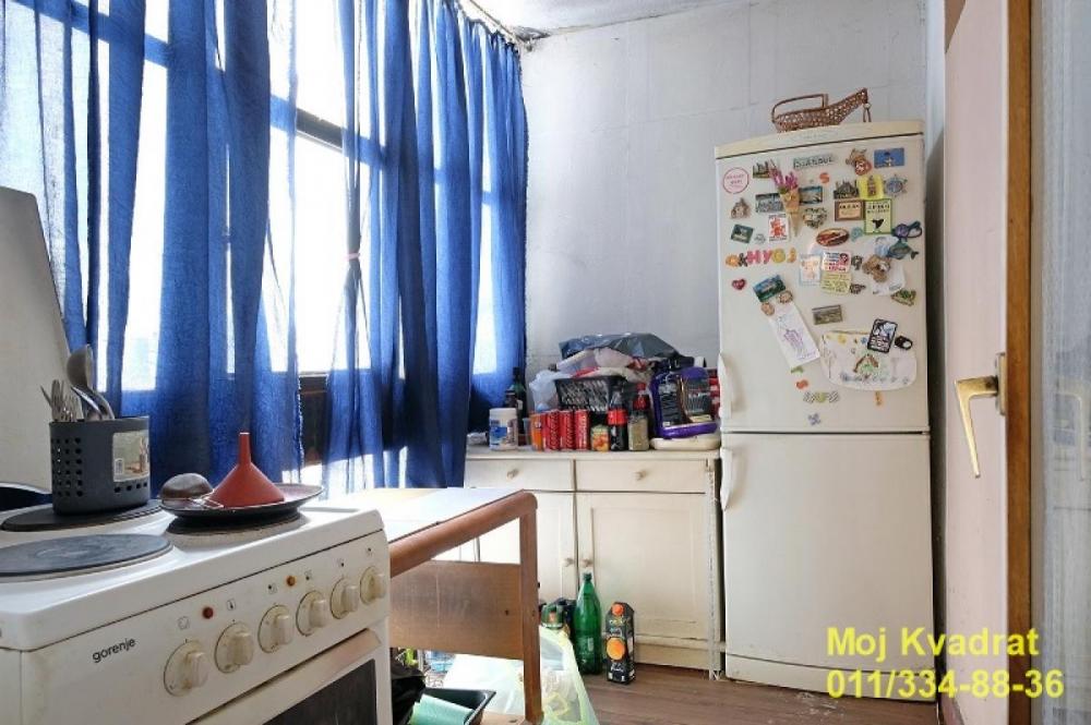 Stan na prodaju u Beogradu, Novi Beograd blok 63, trosoban, 87m2, cena 235000 evra