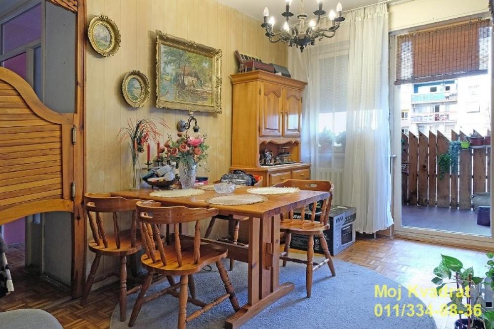 Stan na prodaju u Beogradu, Novi Beograd blok 63, trosoban, 87m2, cena 235000 evra