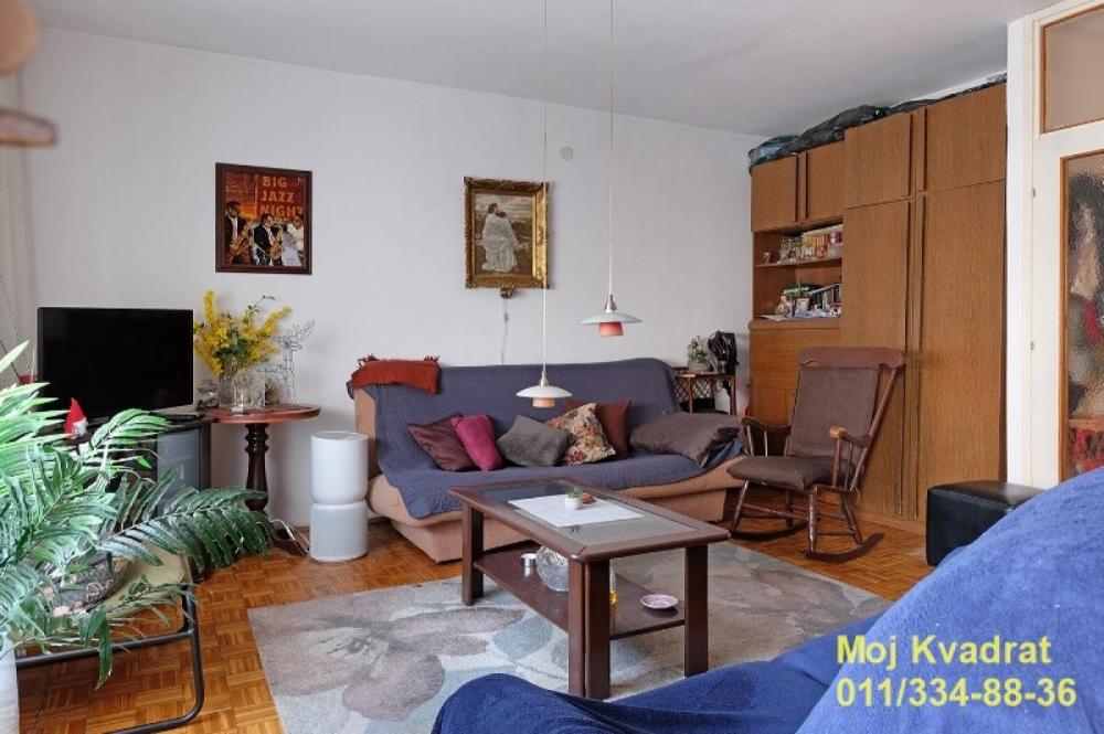 Stan na prodaju u Beogradu, Novi Beograd blok 63, trosoban, 87m2, cena 235000 evra