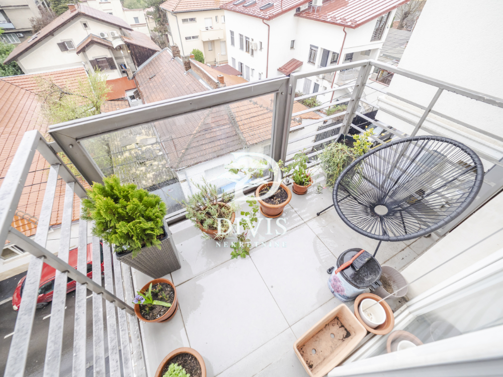 Stan na prodaju u Beogradu, Lion, trosoban, 94m2, cena 352000 evra