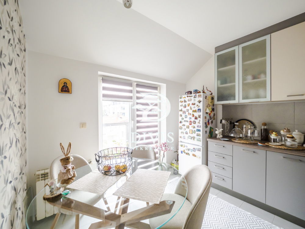 Stan na prodaju u Beogradu, Lion, trosoban, 94m2, cena 352000 evra