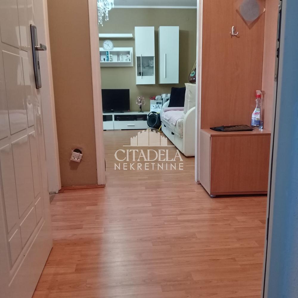 Stan na prodaju u Beogradu, Čukarica, jednoiposoban, 42m2, cena 110000 evra