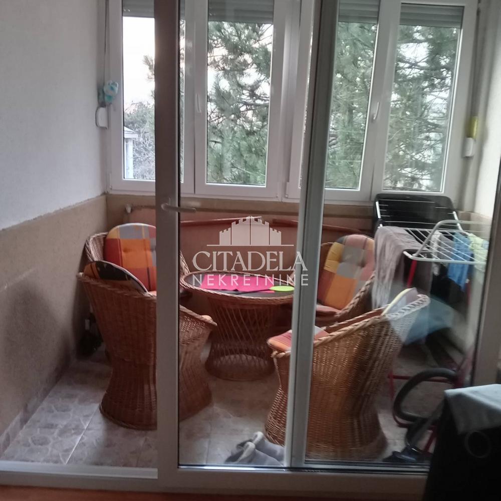 Stan na prodaju u Beogradu, Čukarica, jednoiposoban, 42m2, cena 110000 evra