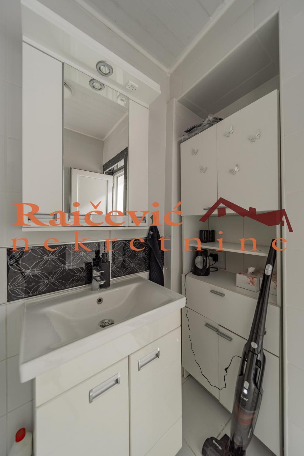 Stan na prodaju u Beogradu, Beograd (centar), dvosoban, 50m2, cena 300000 evra