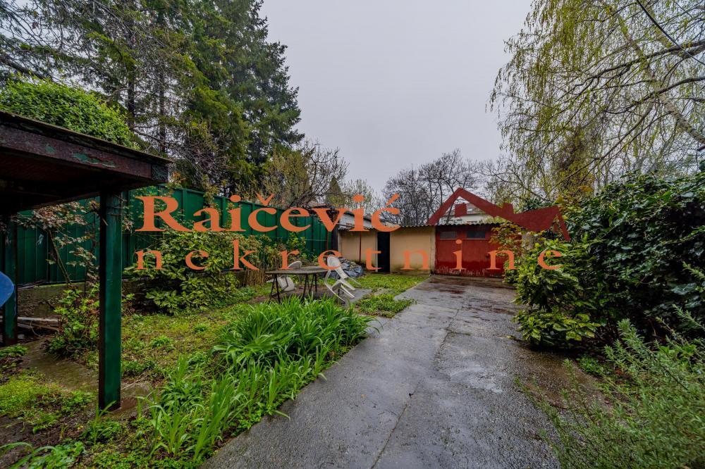 Stan na prodaju u Beogradu, Lion, trosoban, 114m2, cena 390000 evra