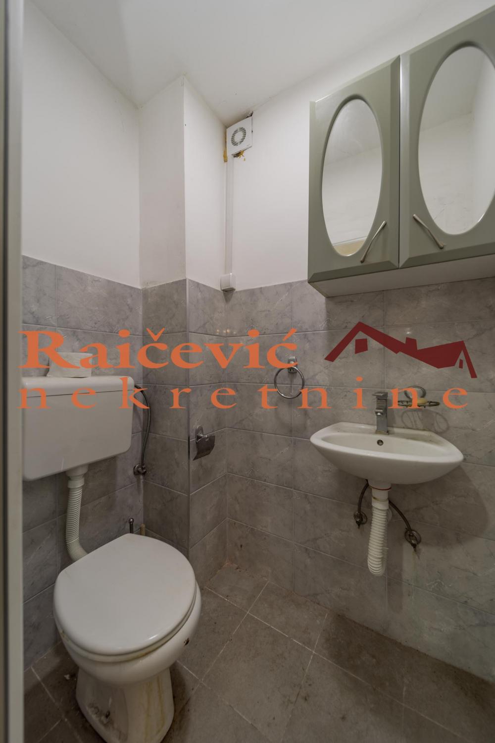 Stan na prodaju u Beogradu, Lion, trosoban, 114m2, cena 390000 evra