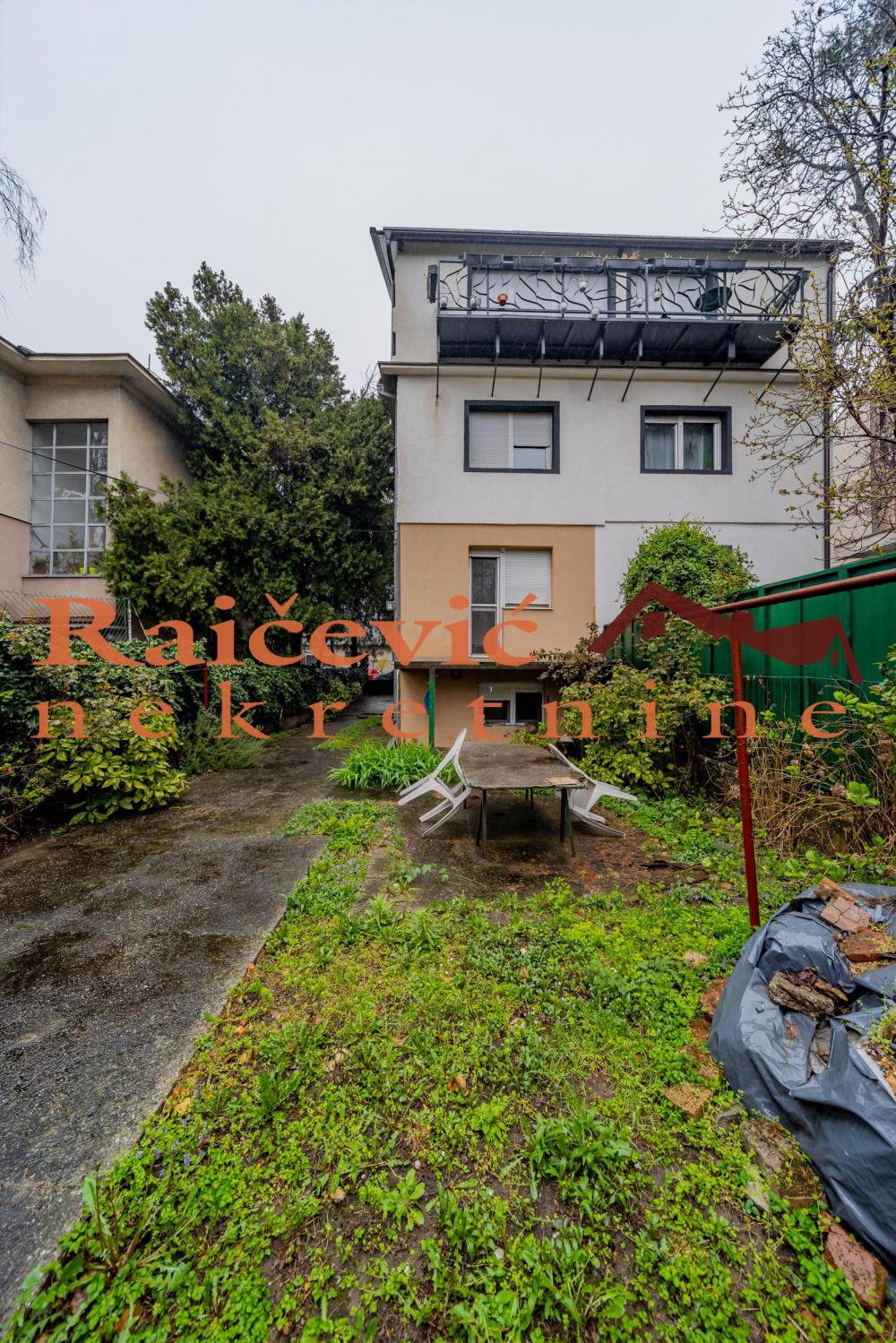 Stan na prodaju u Beogradu, Lion, trosoban, 114m2, cena 390000 evra