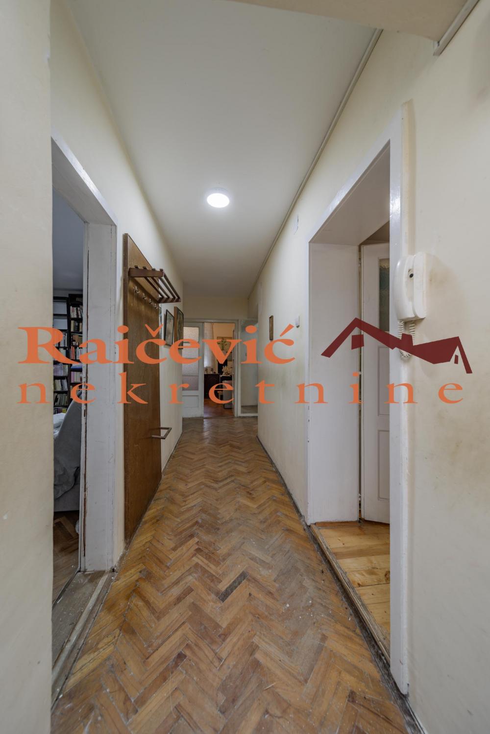 Stan na prodaju u Beogradu, Lion, trosoban, 114m2, cena 390000 evra