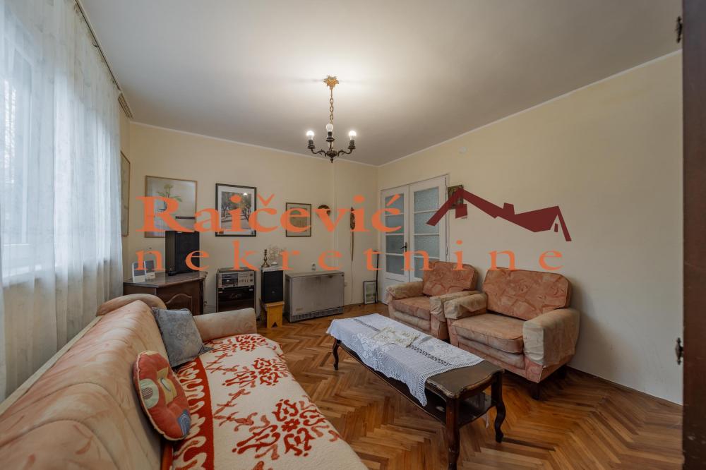 Stan na prodaju u Beogradu, Lion, trosoban, 114m2, cena 390000 evra