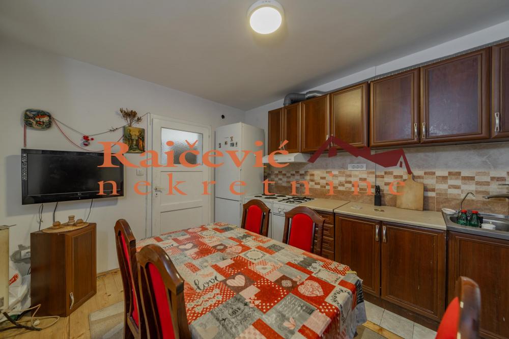 Stan na prodaju u Beogradu, Lion, trosoban, 114m2, cena 390000 evra